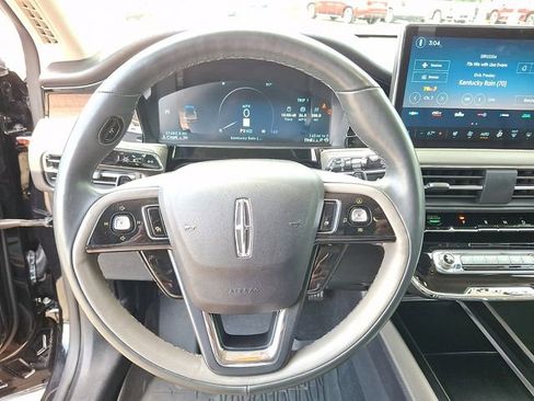 Used 2023 Lincoln Corsair Reserve w/ Equipment Group 201A FWD image 14