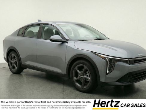 Used 2025 Kia K4 FWD image 1