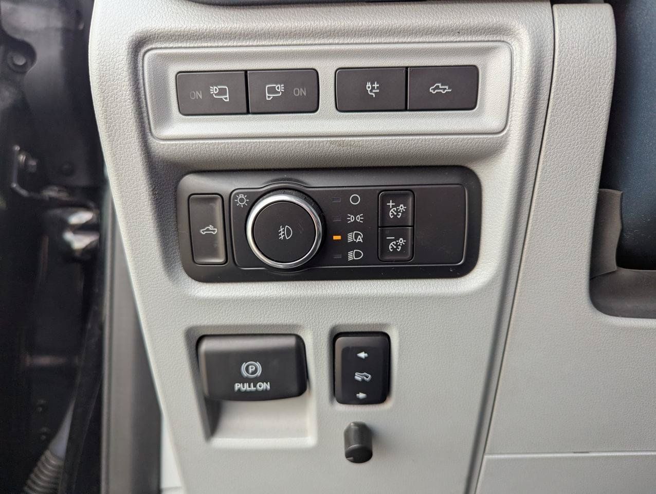 Used 2021 Ford F150 Limited AWD/4WD image 17
