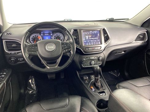 Used 2020 Jeep Cherokee Trailhawk image 21