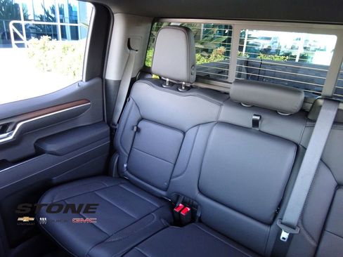 New 2026 GMC Sierra 1500 Denali w/ Technology Package AWD/4WD image 16