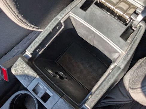 Used 2018 Jeep Wrangler Sport w/ Quick Order Package 24W image 37