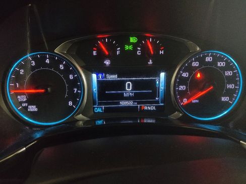 Used 2018 Chevrolet Equinox Premier image 23