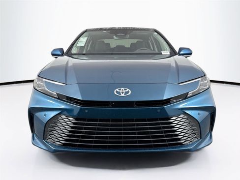 Certified 2025 Toyota Camry XLE w/ Premium Plus Package FWD image 9