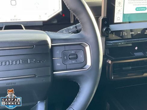 Used 2025 GMC Hummer EV 2X image 46