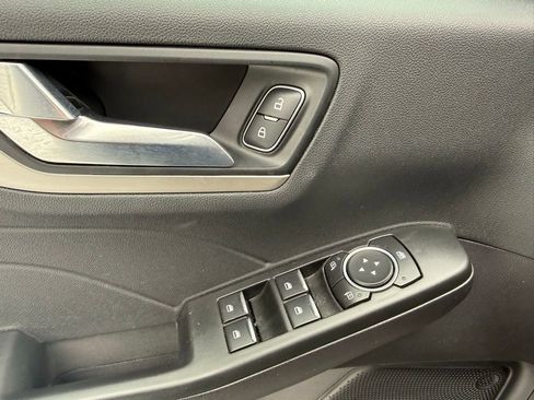 Used 2022 Ford Escape SEL image 7