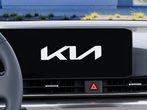 New 2026 Kia Carnival SX FWD image 20