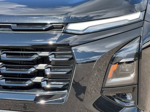 Used 2025 Chevrolet Equinox LT w/ Safety and Technology Package FWD image 29