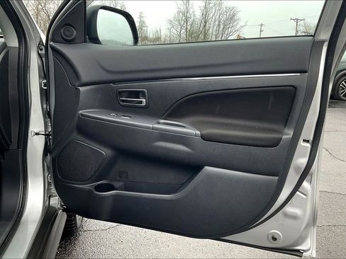 Used 2024 Mitsubishi Outlander Sport LE image 23