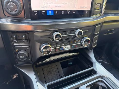 Used 2024 Ford F250 Lariat w/ Lariat Ultimate Package AWD/4WD image 29
