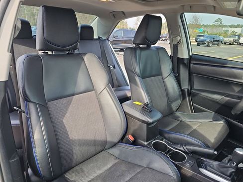 Used 2017 Toyota Corolla L image 13