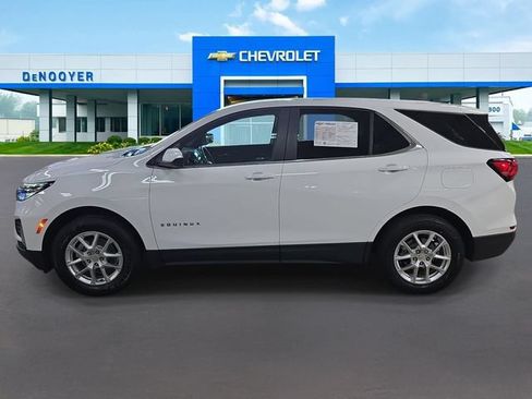 Used 2022 Chevrolet Equinox LT AWD/4WD image 8