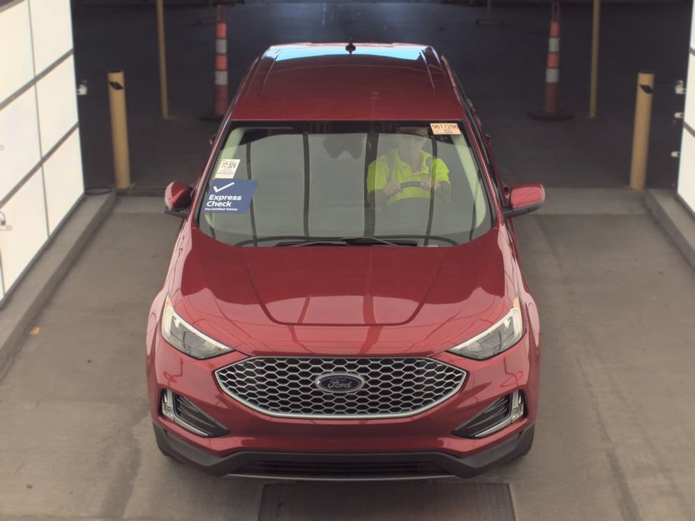 Used 2024 Ford Edge SEL w/ Convenience Package AWD/4WD image 2