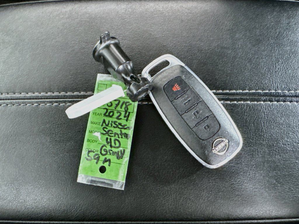 Used 2024 Nissan Sentra SV FWD image 26