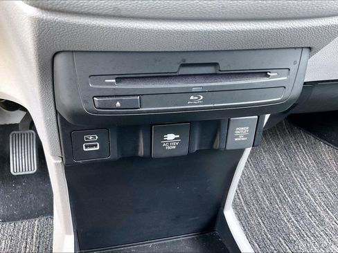Used 2024 Honda Odyssey Touring image 15