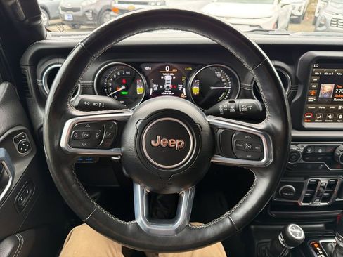 Used 2023 Jeep Wrangler Unlimited Sahara w/ Cold Weather Group AWD/4WD image 25