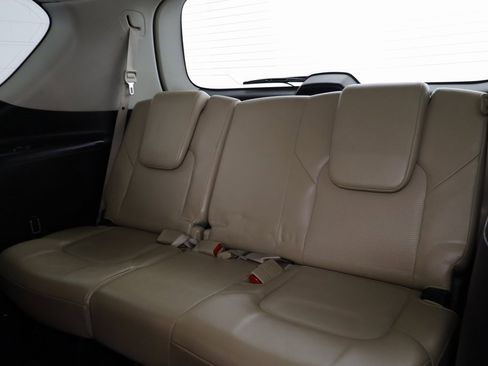 Used 2017 Nissan Armada Platinum w/ Interior Lighting Package image 16