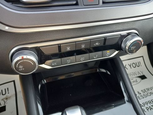 Used 2024 Nissan Altima 2.5 SR image 20