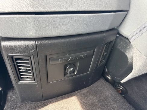 Used 2018 RAM 1500 Big Horn AWD/4WD image 22