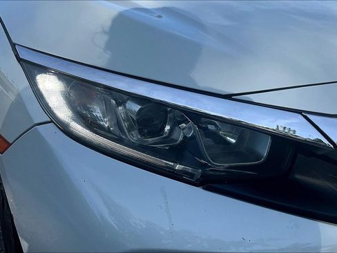 Used 2018 Honda Civic EX image 38