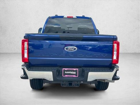 New 2026 Ford F250 XLT w/ FX4 Off-Road Package image 8