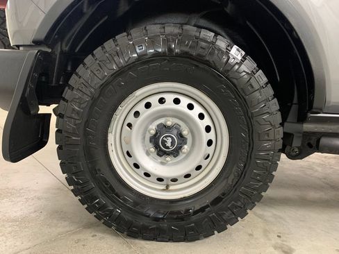 Used 2022 Ford Bronco 2-Door AWD/4WD image 9