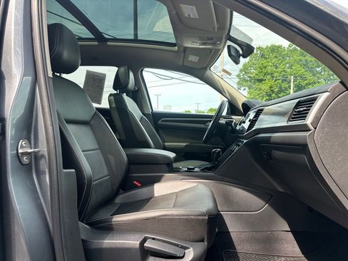 Certified 2023 Volkswagen Atlas SE w/ Panoramic Sunroof Package AWD/4WD image 21