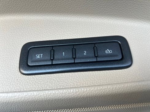 Used 2020 GMC Yukon Denali w/ Enhanced Security Package image 31