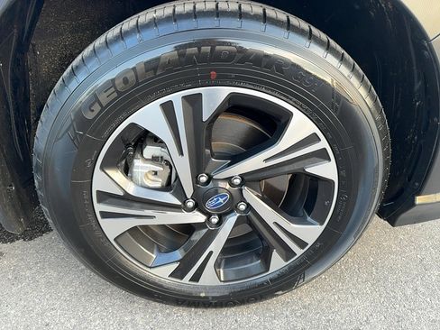 Certified 2025 Subaru Crosstrek 2.0i Premium image 9