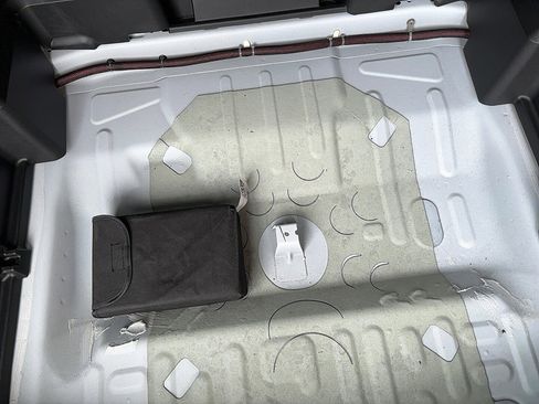 New 2026 Jeep Cherokee Limited image 16