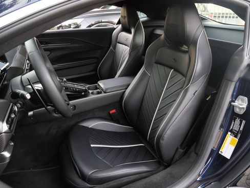 Used 2026 Aston Martin V8 Vantage S RWD image 22