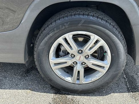 Used 2020 GMC Terrain SLE FWD image 12