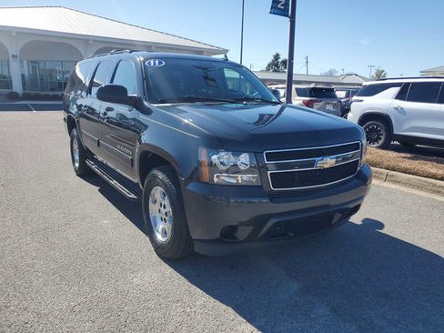 Used 2011 Chevrolet Suburban LS w/ Convenience Package 1 image 8