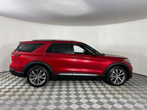 Used 2025 Ford Explorer Platinum w/ Ultimate Package image 5