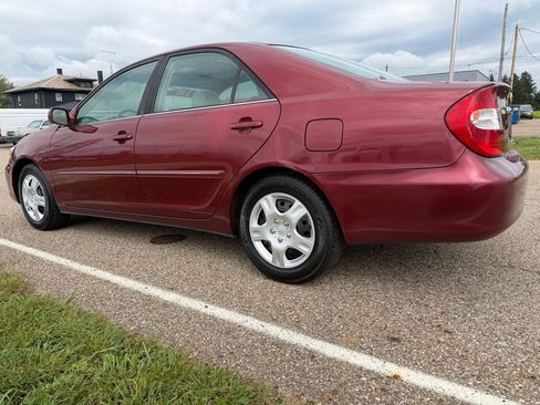 Used 2003 Toyota Camry XLE w/ Gold Pkg FWD image 7