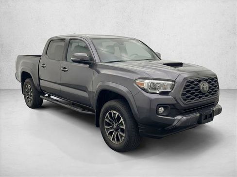 Used 2021 Toyota Tacoma TRD Sport w/ Technology Package AWD/4WD image 3