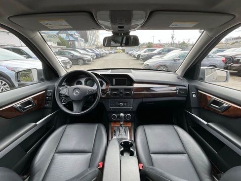 Used 2011 Mercedes-Benz GLK 350 4MATIC image 14