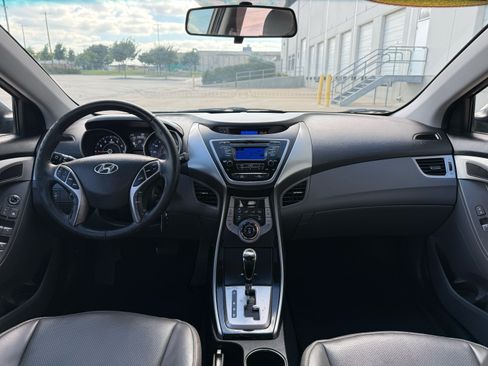 Used 2013 Hyundai Elantra Limited FWD image 11