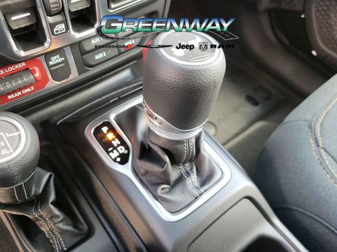Used 2024 Jeep Wrangler Unlimited Sport AWD/4WD image 24