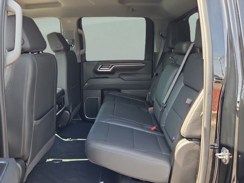 Certified 2026 GMC Sierra 3500 SLT w/ SLT Convenience Package AWD/4WD image 10