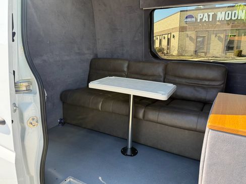 Used 2013 Freightliner Sprinter 2500 RWD image 22