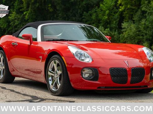 Used 2007 Pontiac Solstice GXP w/ Premium Package RWD image 15