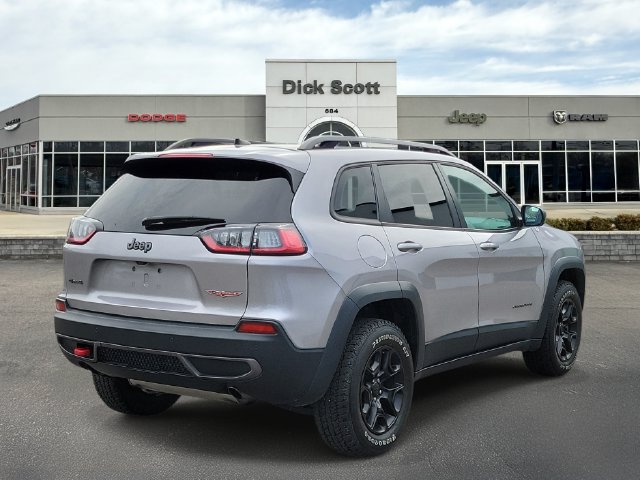 Used 2019 Jeep Cherokee Trailhawk w/ Cold Weather Group AWD/4WD image 5