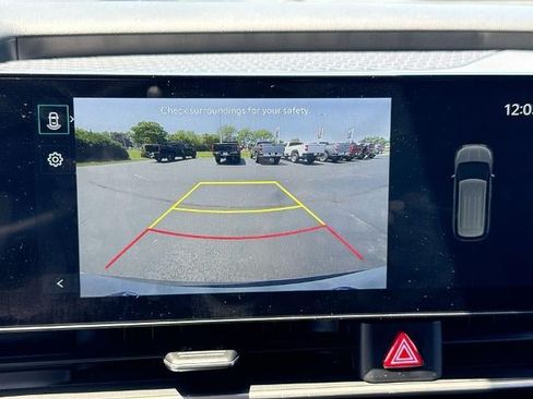 Used 2026 Kia Carnival FWD image 15