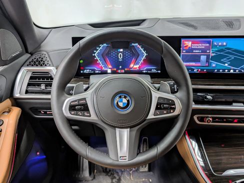 Used 2025 BMW X5 xDrive50e w/ M Sport Package image 33