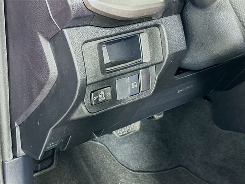 Used 2019 Toyota Tacoma SR5 image 10