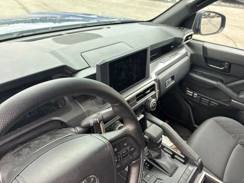 Used 2025 Toyota Tacoma SR5 RWD image 93