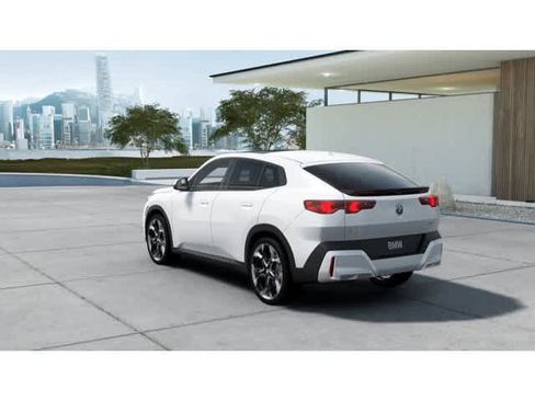 New 2026 BMW X2 xDrive28i w/ Technology Package AWD/4WD image 2