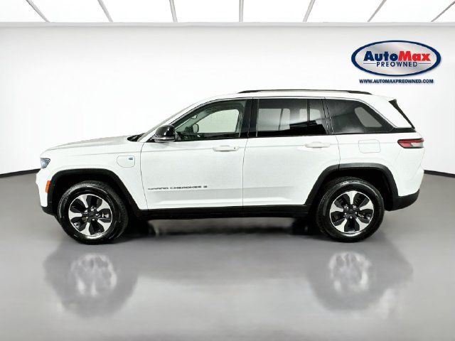 Used 2023 Jeep Grand Cherokee 4WD 4xe image 9