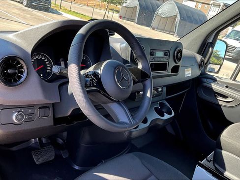 New 2026 Mercedes-Benz Sprinter 2500 image 13